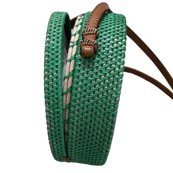 ARTISAN Handwoven Emerald Round Rattan Shoulder Round Bag - Picture 8 of 11